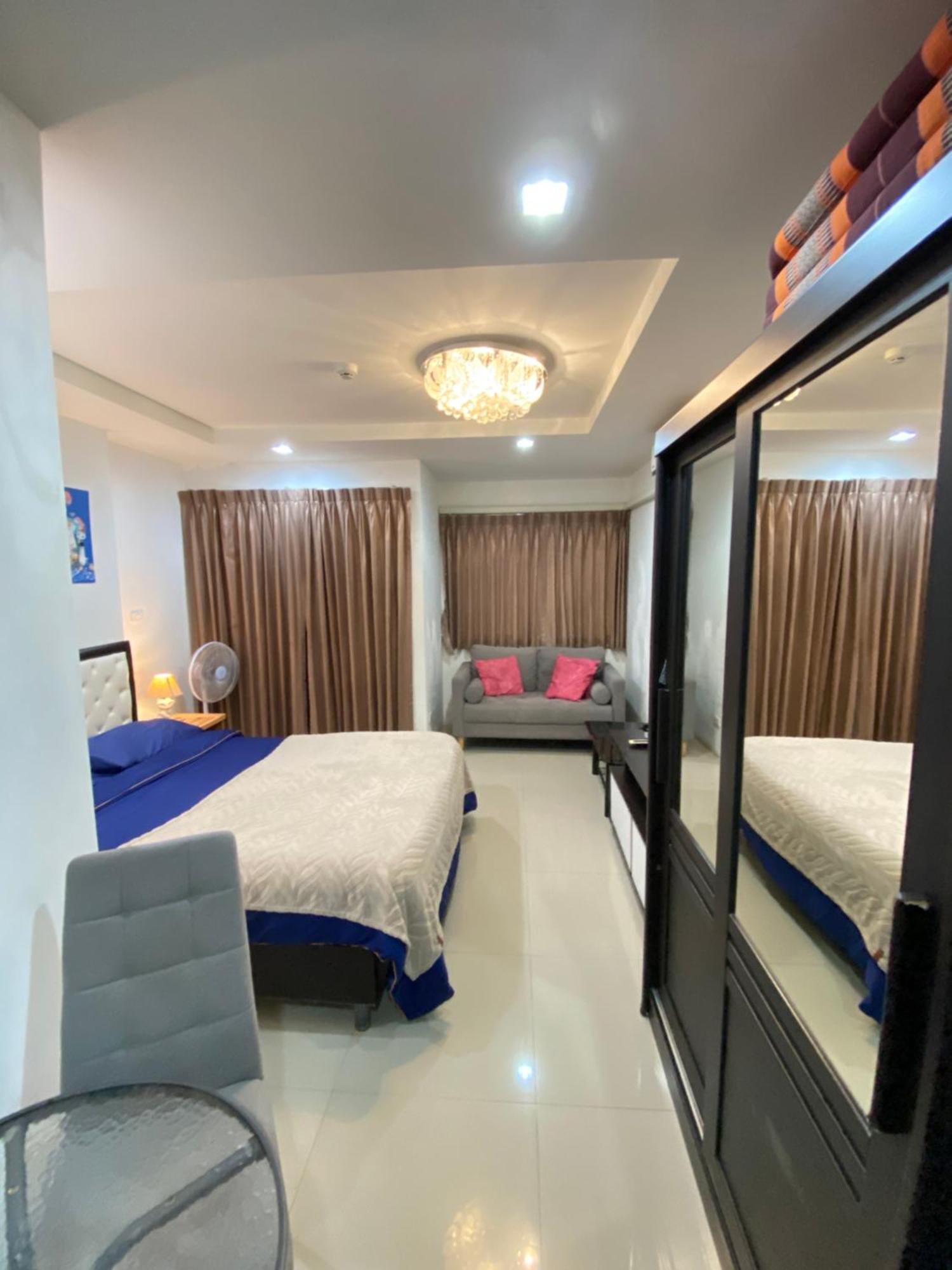 Beach 7 Condo, Pattaya Pantai Jomtien Luaran gambar